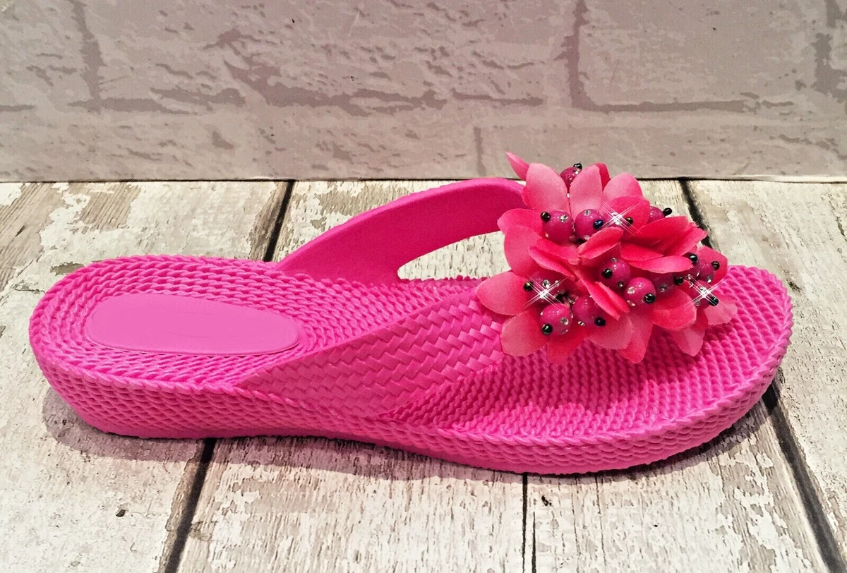 Flower toe post sandals hot sale