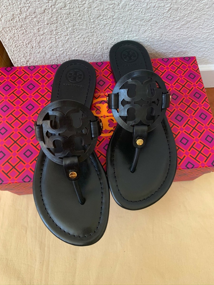 【送料&関税込】Tory Burch Black Rubber Miller Thong Slipper Amazon.com: Tory Burch Women's Miller Patent Thong Sandal