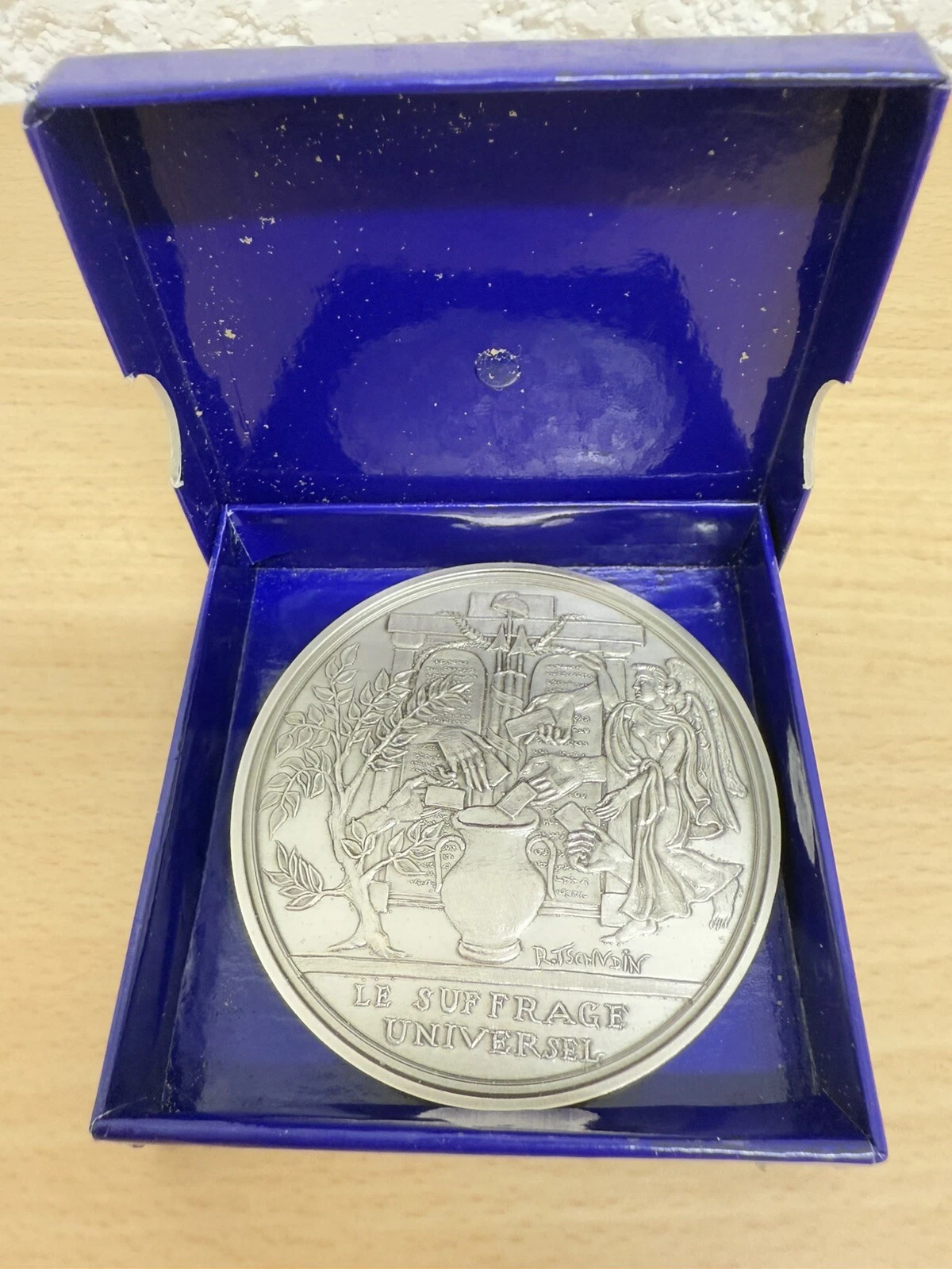 Médaille Le Suffrage Universel En Bronze