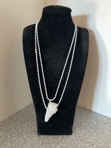White Jordan #4 Shoe Pendant And Necklace - Picture 2 of 6