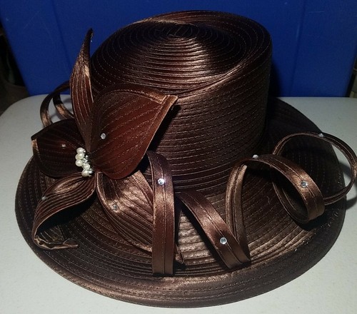 Giovanna Signature Women Brown Flower 