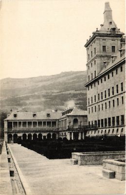 Old postcard AK EL ESCORIAL Torre de la Botica SPAIN (744254)