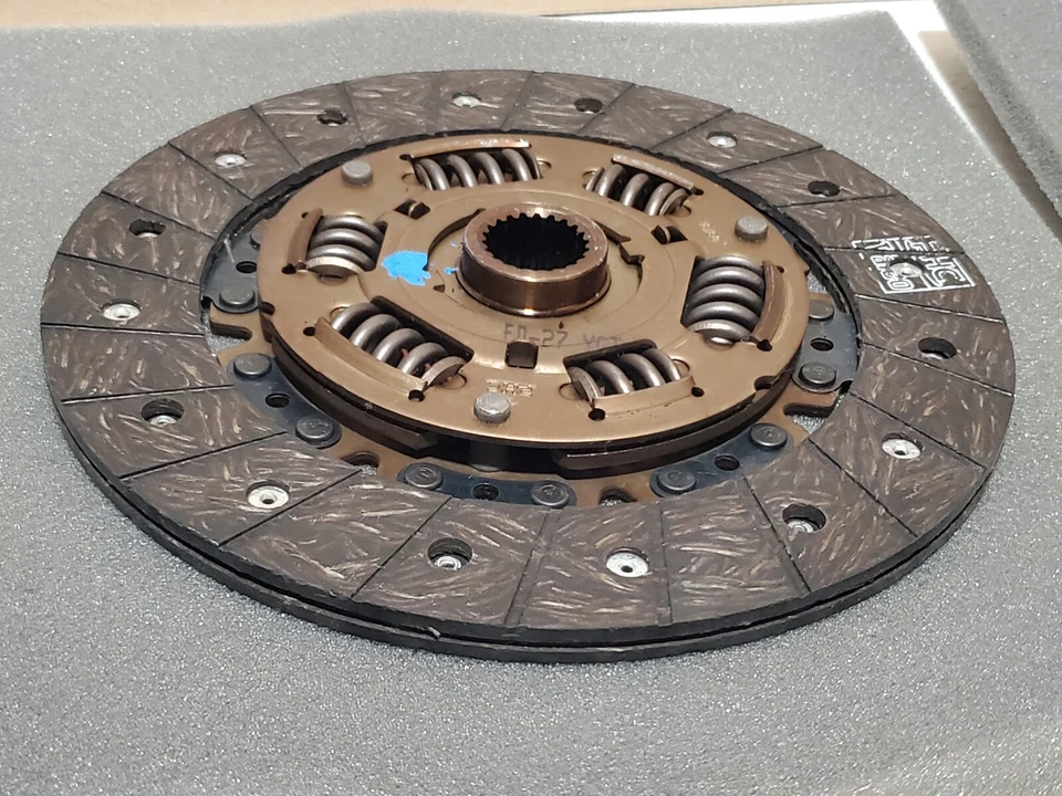 07-074 Kit de embrague para Ford Escort 1991-96, Mazda Protege 1990-95, Mercury Tracer Foto 2 de 4