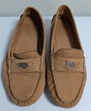 Coach Amber Suede Driving Loafers Women's Sz 7B Beige Tan Flats Gripping Shoes