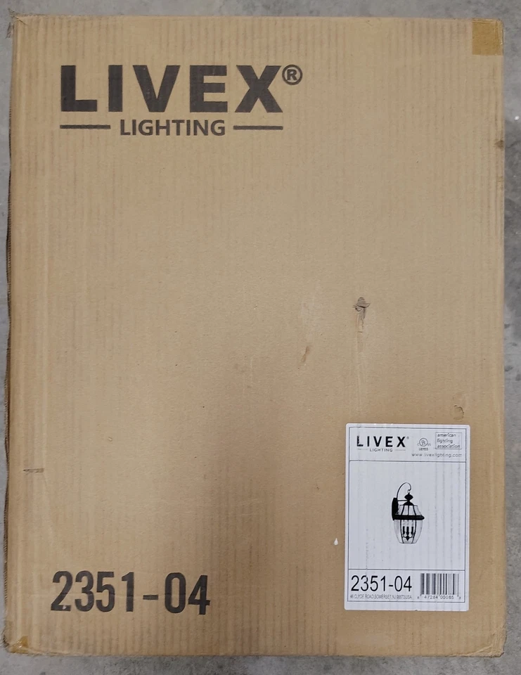 Linterna exterior Livex Lighting 2351-04 Monterey 3 luces con vidrio biselado transparente Foto 2 de 4
