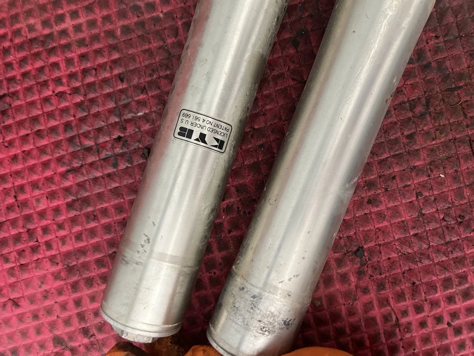 1993 KYB Yamaha YZ250 OEM Front Left Right Fork Forks Legs Shock Dampeners KYB - Image 3 of 4