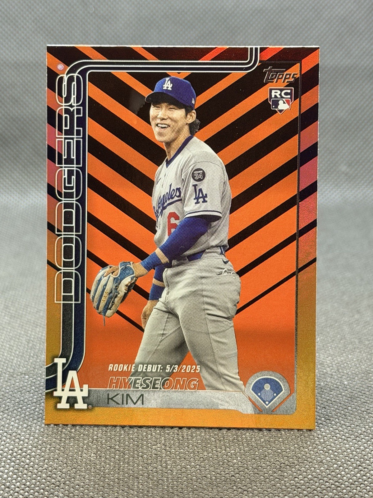 2025 Topps Update Hyeseong Kim HOLIDAY ROOKIE DEBUT #US312 Dodgers RC
