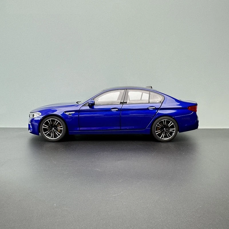 BMW M5 Model Factory 1:18 NOREV OEM BMW M5 G30 2018 Alloy Car Model - Image 2 of 4