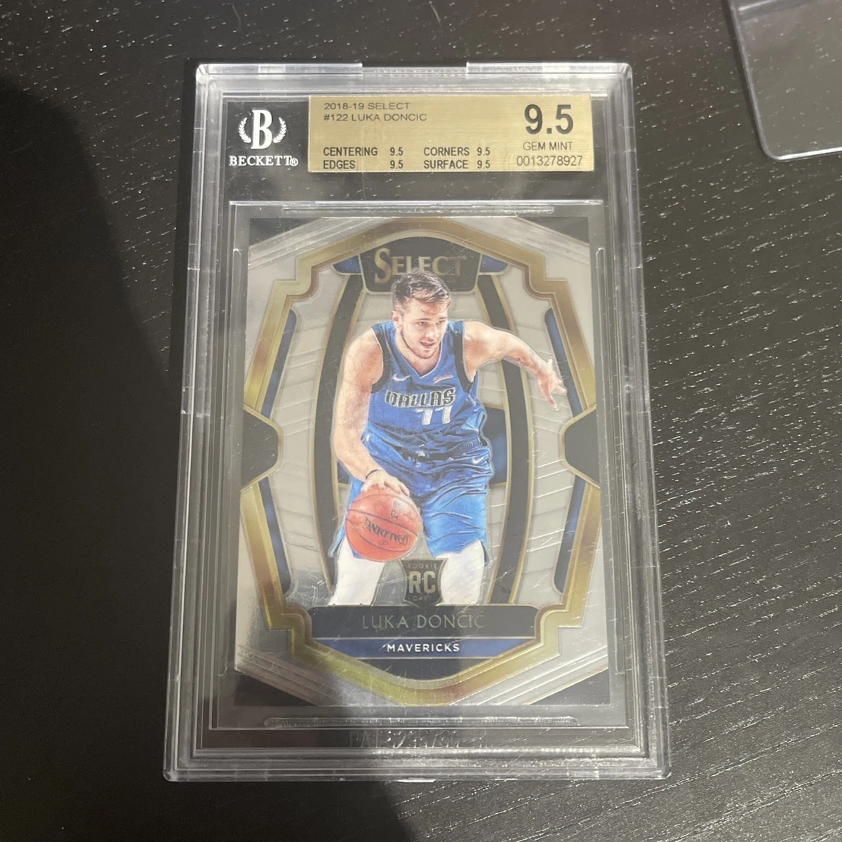Luka Dončić Grade 9.5 Basketball Sports Trading Cards