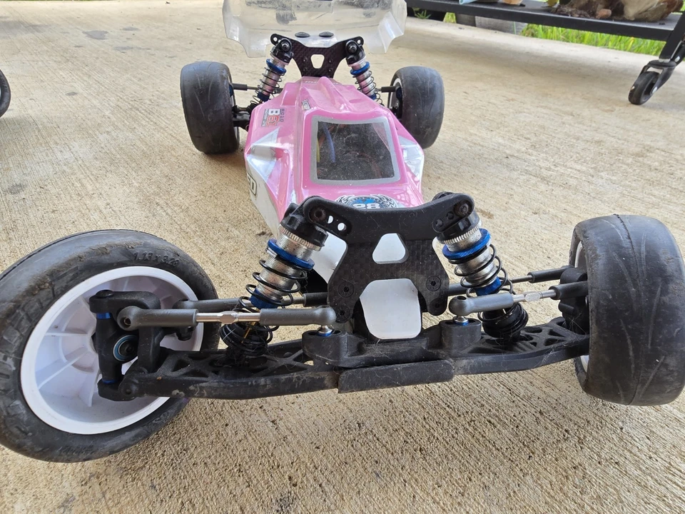 Carros de controle remoto B6.1 Team Associated Buggies - Imagem 4 de 4