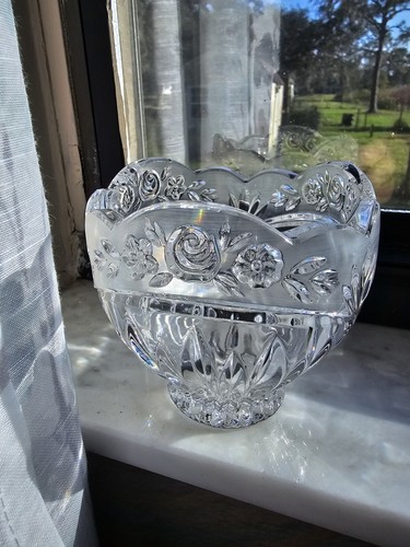 Oneida Crystal Frosted Southern Garden Roses Round Candy Dish Bowl Votive Holder - Picture 4 of 14