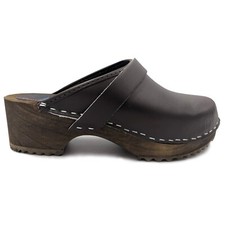 AM-Toffeln Swedish Style Clogs in Dark Brown (100) - Wooden Footbed