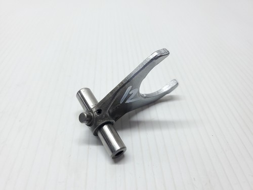 Gear Shift Fork 3 YZ450F 2006 WR450F YZ WR 450 F Yamaha 06-08 #828 - Picture 1 of 4