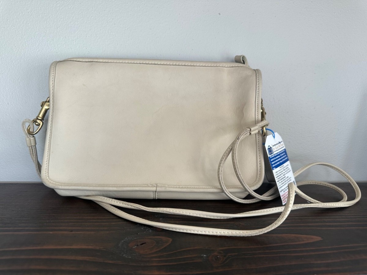 VTG Coach 70s Beige Zippered Clutch Leather Shoulder Bag Old Money 