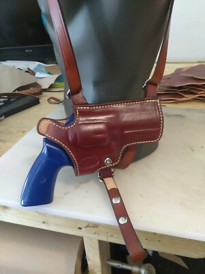 Ruger GP 100 4''/Taurus tracker 357 magnum 4 ''/smith and Wesson 686 4'' 357.