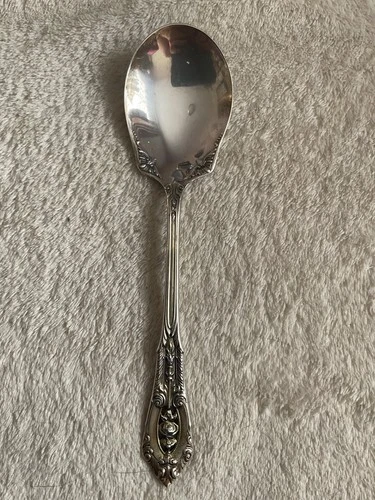 WALLACE ROSE POINT STERLING SILVER SPOON - 33 GRAMS