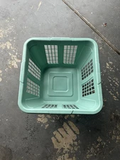 Vintage Rubbermaid 80’s-90’s Laundry Basket
