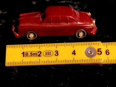 DDR IGES 901, Bakelite Model Car Passenger Car/Limosine Scale H0 1:87