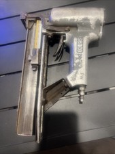 ꙮ  SENCO PW Roofing Stapler