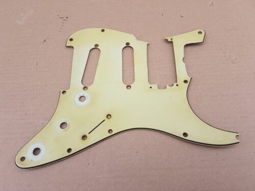 1962 FENDER STRATOCASTER USA PICKGUARD - Picture 1 of 2