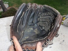 MACGREGOR DON SUTTON AUTOGRAPH MODEL KB11M LEATHER 11" Left handed throw LHT