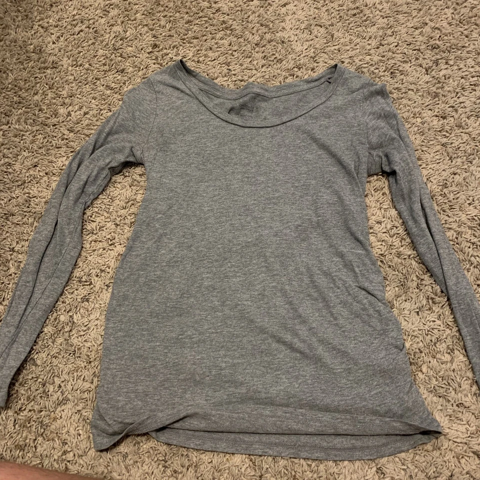 LOTE DE CAMISAS TOPS DE MATERNIDAD PARA MUJER PEQUEÑAS MANGA LARGA, LIZ LONG, UN GUISANTE EN UNA VAD Foto 2 de 4