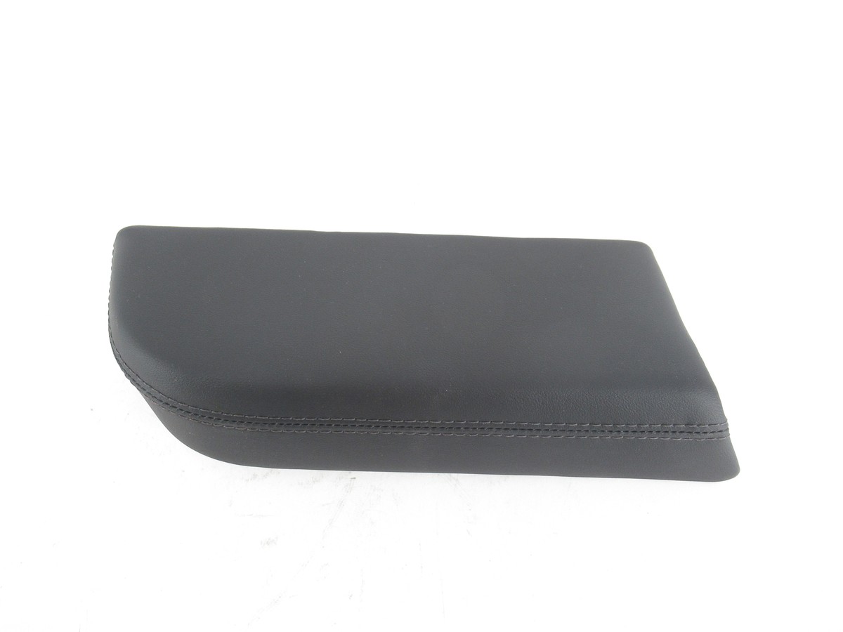 Genuine OEM Honda 83583-SZA-A03ZB Drivers Armrest Pad Graphite