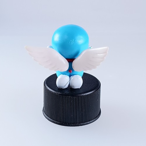 Doraemon Movie 25th Anniversary Bottle Cap Figure Seven-Eleven Limited Japan F/S - Picture 3 of 6