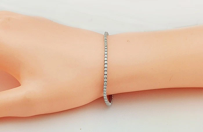 GENUINE 1.80 Cts DIAMONDS TENNIS BRACELET 14K WHITE GOLD - New With Tag - Image 3 of 4