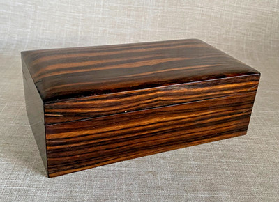 Vintage c1930s Art Deco Solid Macassar Ebony Cedar Lined Cigar Humidor Box