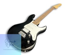 YAMAHA Electric Guitar PAC112V Wide Sound