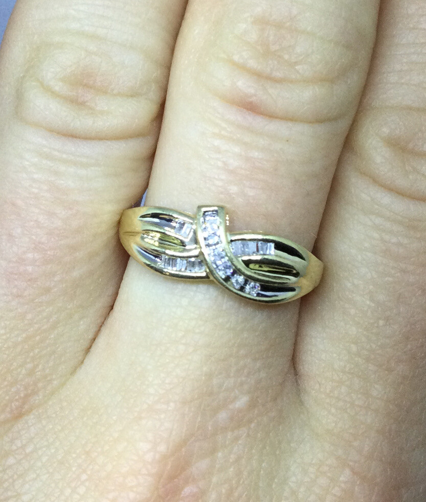 Ladies' 10k Yellow Gold Diamond-Accented Double X Criss-Cross Long Ring - Size 7, 6 Natural Diamonds