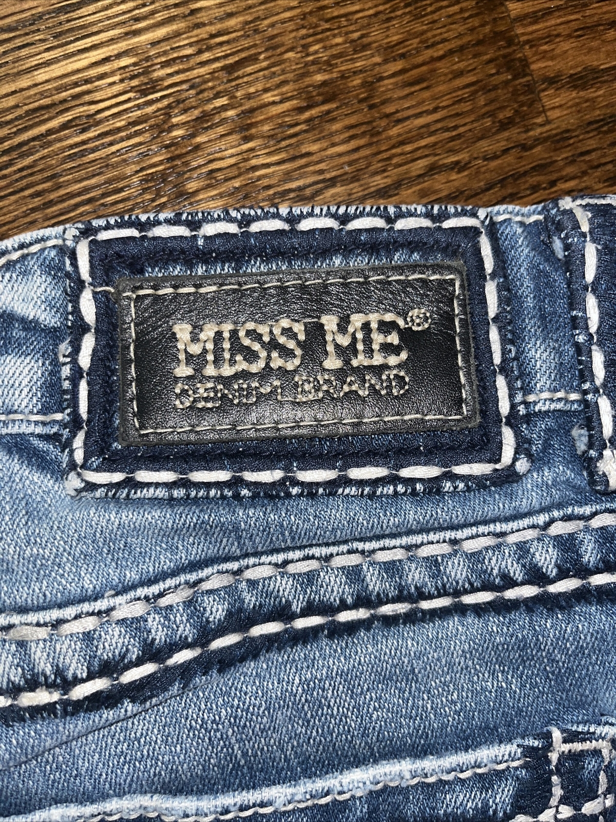 Miss Me Womens Size 27 Boyfriend Bermuda Denim Jeans Shorts Waist 30 - View 10