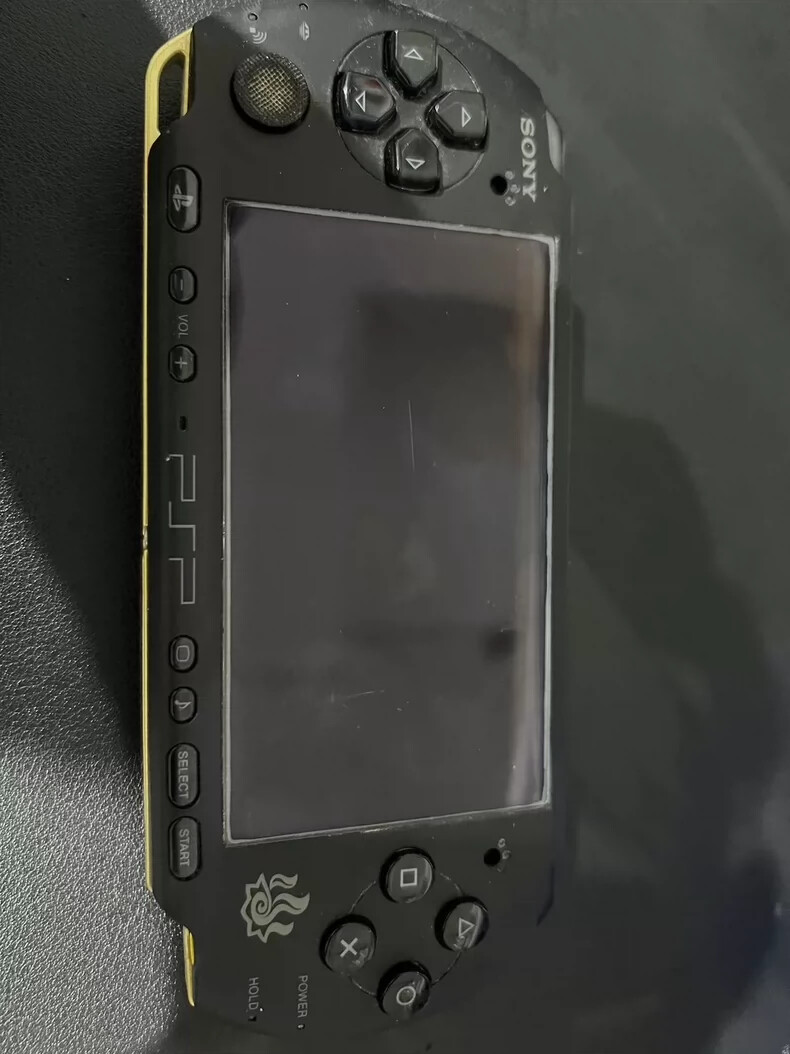 SONY PSP Monster Hunter Portable 3Rd Hunters Model 3000 MHB