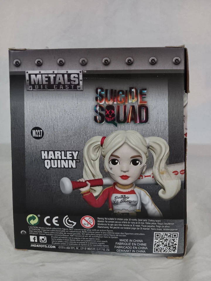 Escuadrón Suicida Harley Quinn Hot Topic EXCLUSIVO Die Cast Metal Foto 3 de 4
