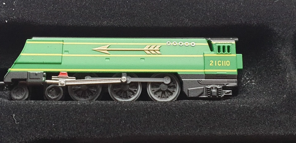 Dampflok Golden Arrow-Minitrains Atlas Spur Z Standlok in OVP - VIDEO - Bild 2 von 4