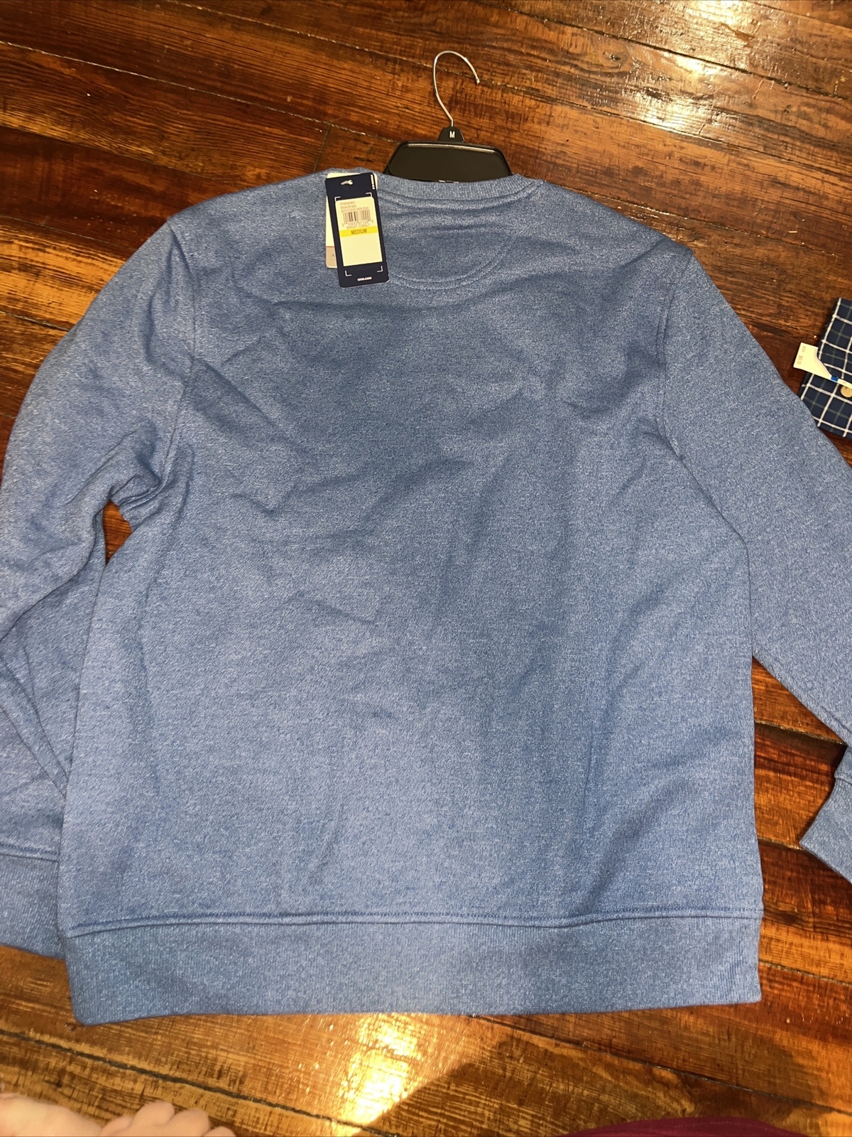 IZOD Men’s Advantage Performance Crewneck Fleece Pullover Sweatshirt