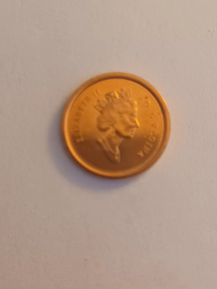 2  Different 2003 Canada Cents 1 Steel and 1 Uncirculated p mint  - Image 2 of 4