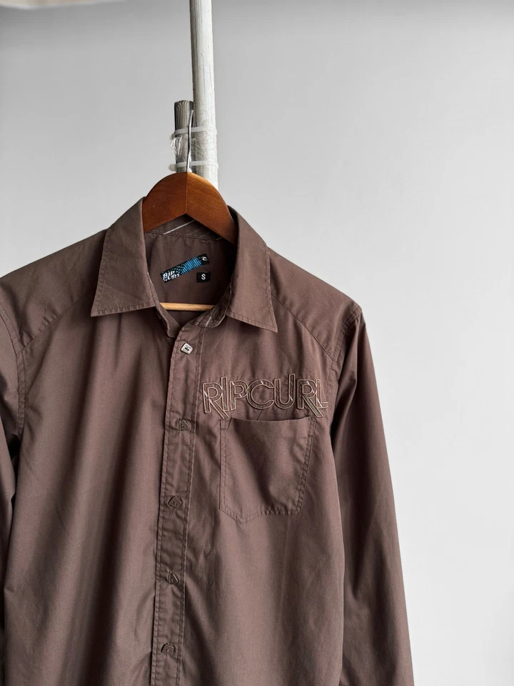 Rip Curl Hombres Marrón Bordado Logo Manga Larga Camisa Abotonada Talla - S/M - Imagen 2 de 4