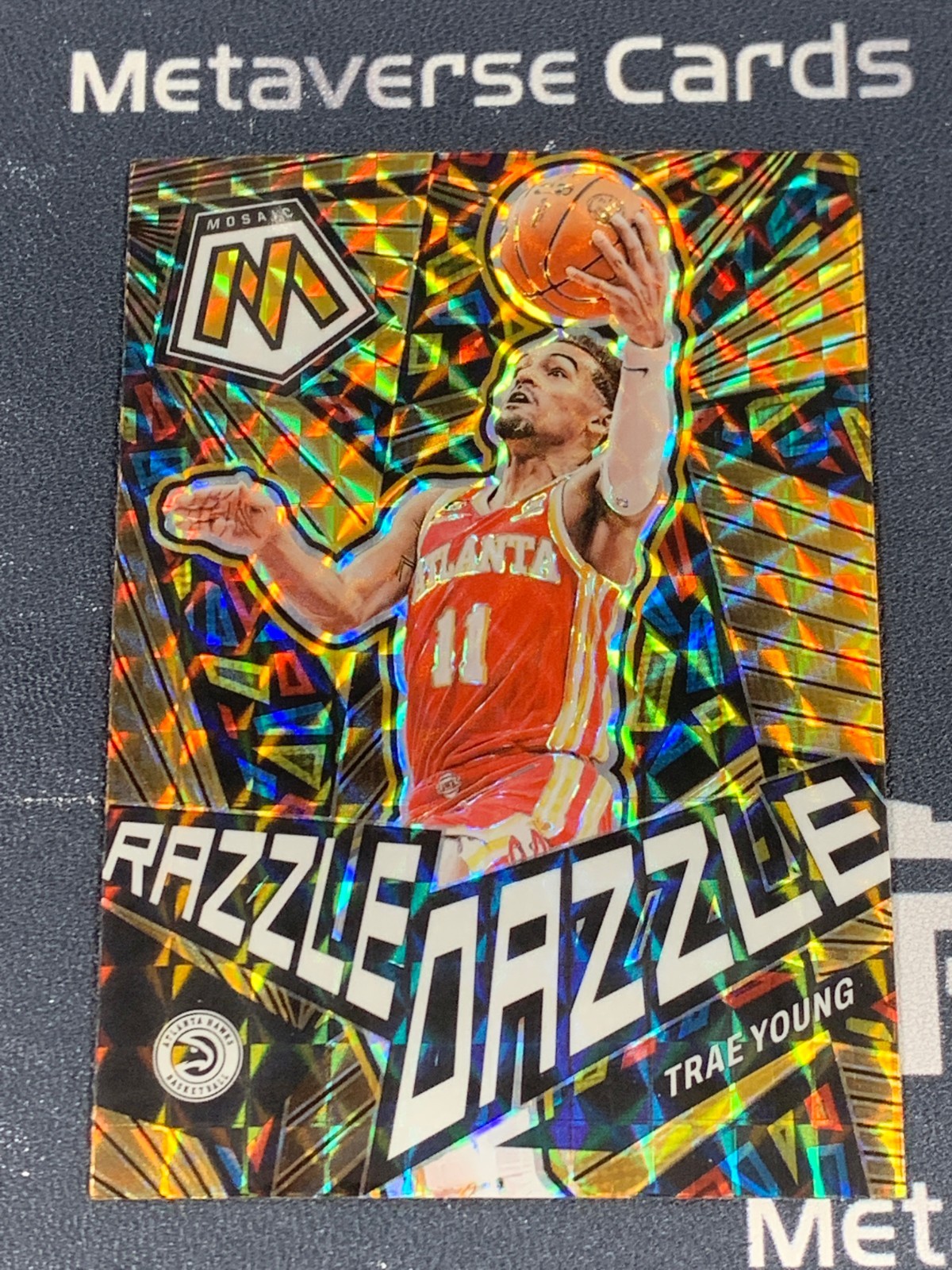 2022-23 Panini Mosaic Trae Young Razzle Dazzle #10 Hawks Case Hit SSP