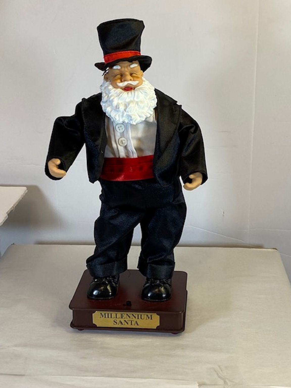 Vtg Millennium Santa ~ Sings & Dances ~ New in Box ~ Kmart Trim A Home ~ WORKS