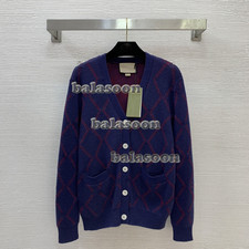 2026 full-body rhombic letter buckle V-neck knit cardigan cashmere and wool coat
