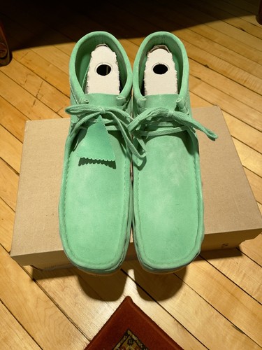 NEW IN BOX Clarks Originals Wallabee Boots Size 13 in SPEARMINT Color RARE - Picture 3 of 4