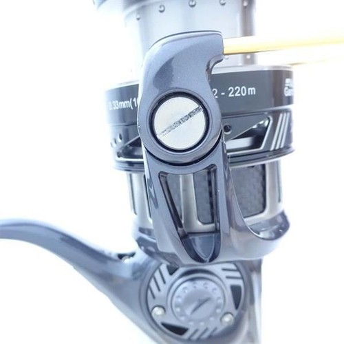Abu Garcia Revo ALX Theta 4000SH Spinning Reel USED B - Picture 8 of 18