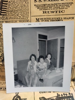 Vintage 1964 B&W Photo 3 Girls On The Bed Dorm Hotel 