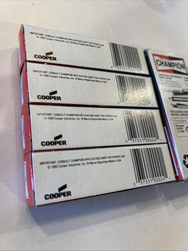 Champion Copper Spark Plugs 79 RV15YC6 Box Of 4 - New Old Stock-Free Shipping - Foto 7 di 11