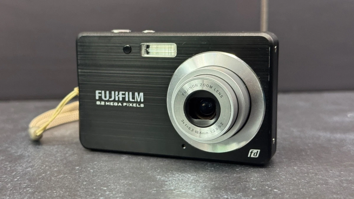 Preços baixos em Fujifilm FinePix J Series 8-9.9MP Câmeras