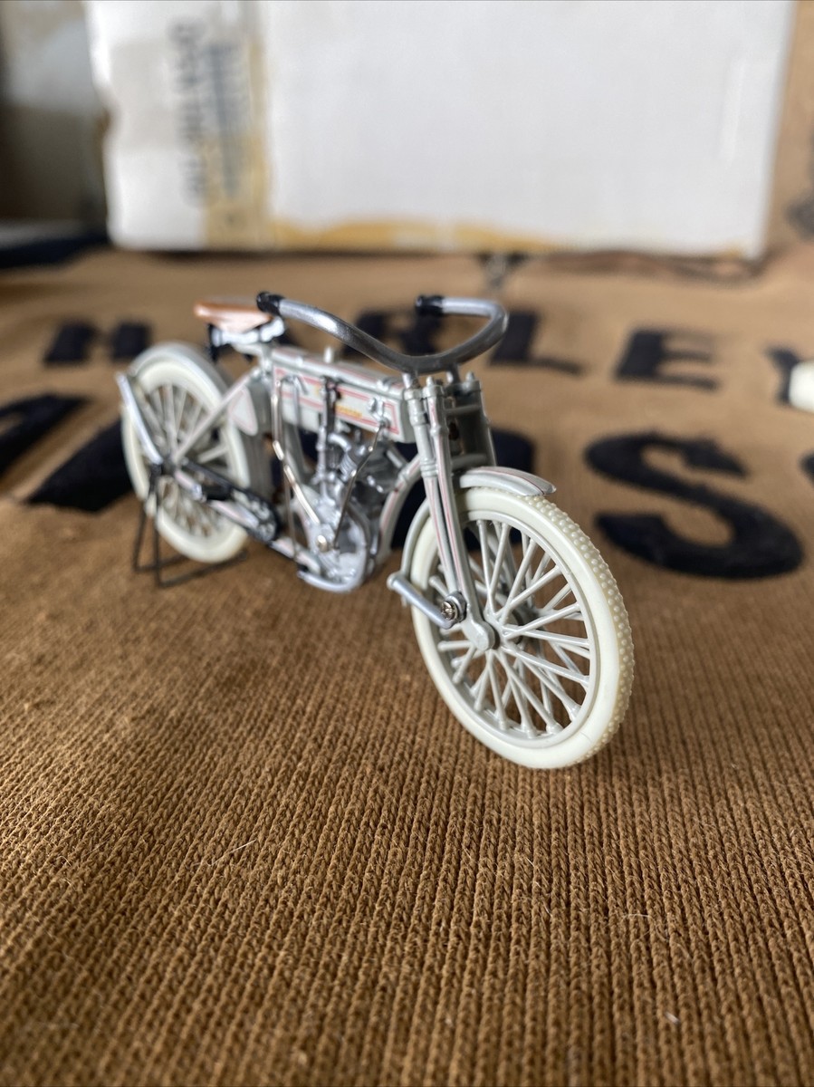 NIB FRANKLIN MINT B11WC26 1:24 HARLEY DAVIDSON 1907 Single W/BOX