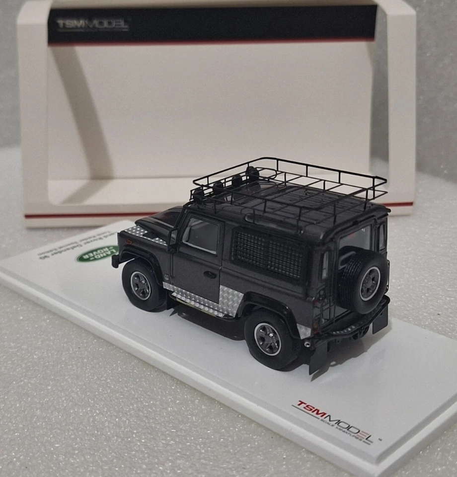 Land Rover Defender 90 Tomb Raider Special Edition 2001 1:43 TSM 430336 RARITY!! - Image 4 of 4