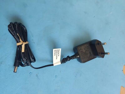 STECKERNETZTEIL XING YUAN Netzteil TUV GS Output 9,0V-500mA xy06j-0900500q-ew
